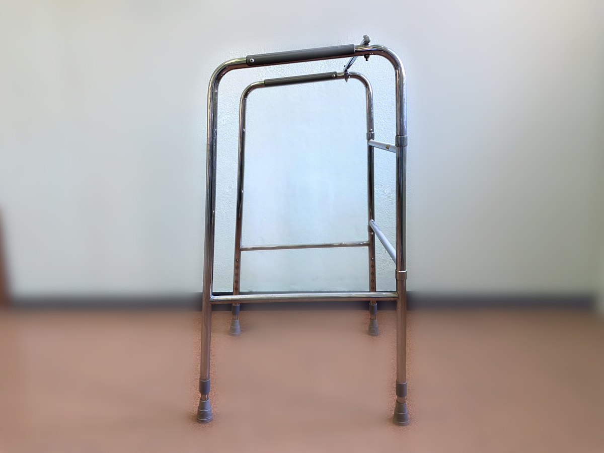 Walking frame